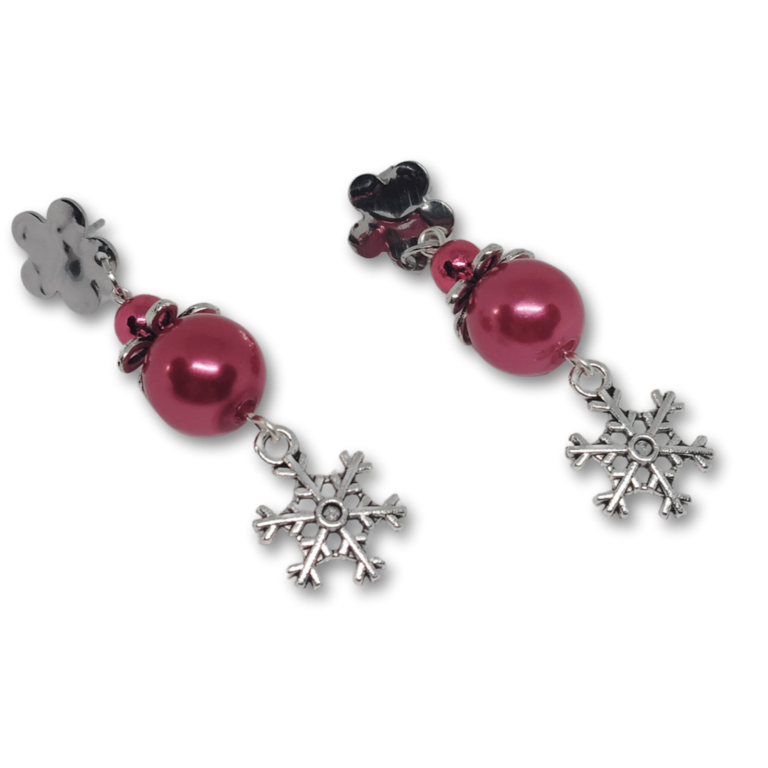 Christmas red imitation pearls earrings.