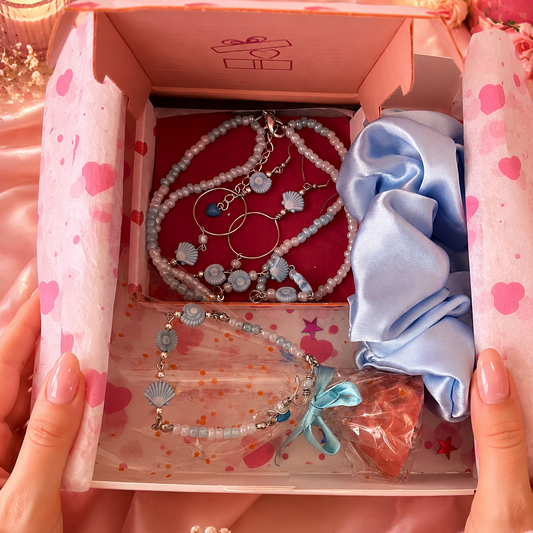 Jewelry, satin scrunchie and free gift inside gift box