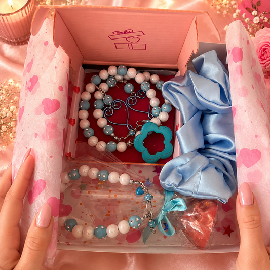 Gift box with jewelry set 