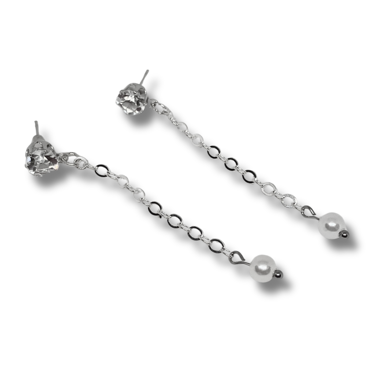 Dangling silver earrings with small pearl