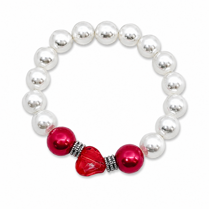 Pearl bracelet with red heart 